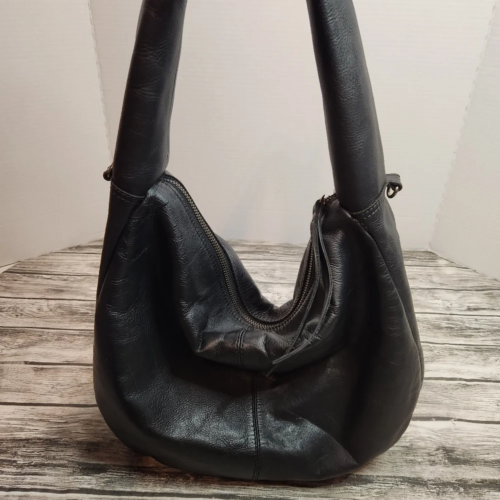 Harbour 2ND Black Leather Crescent‎ Bag